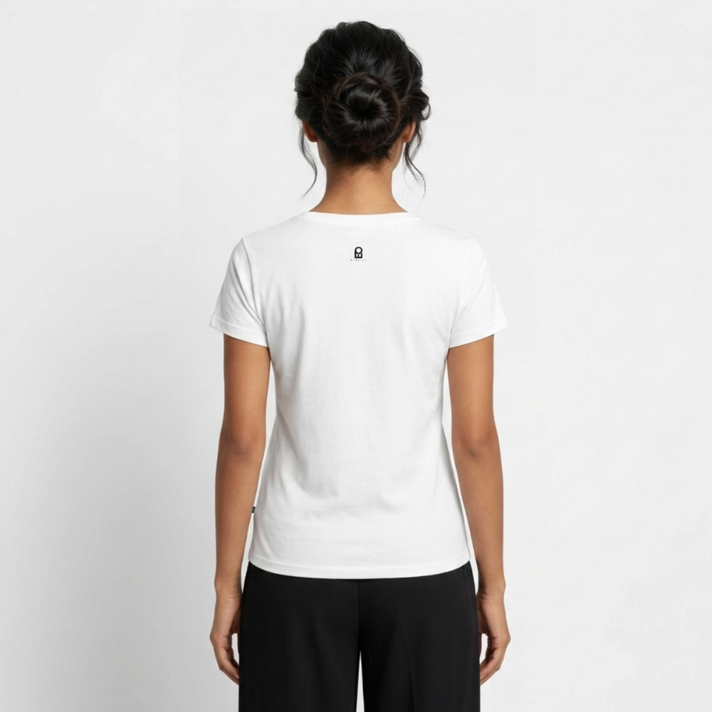 Freiheit über den Wolken - Damen T-Shirt (V) - Weiß