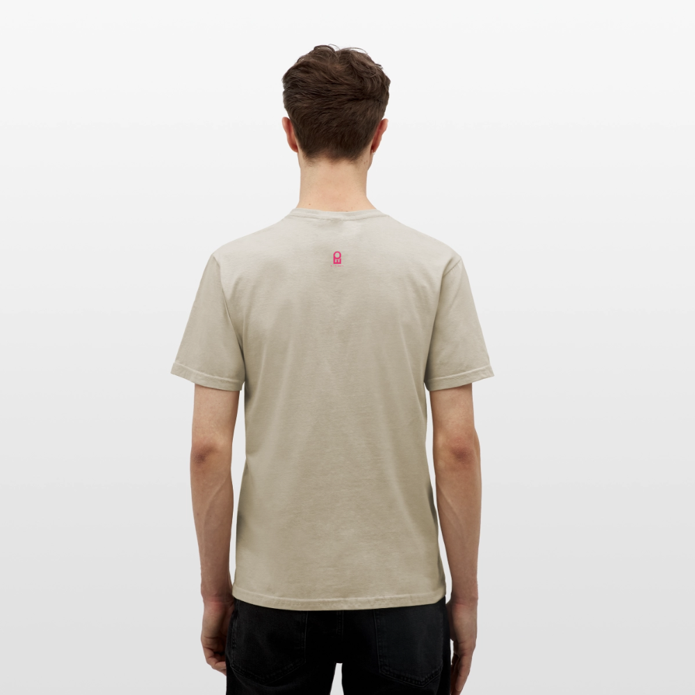 Freiheit über den Wolken. - Sandbeige